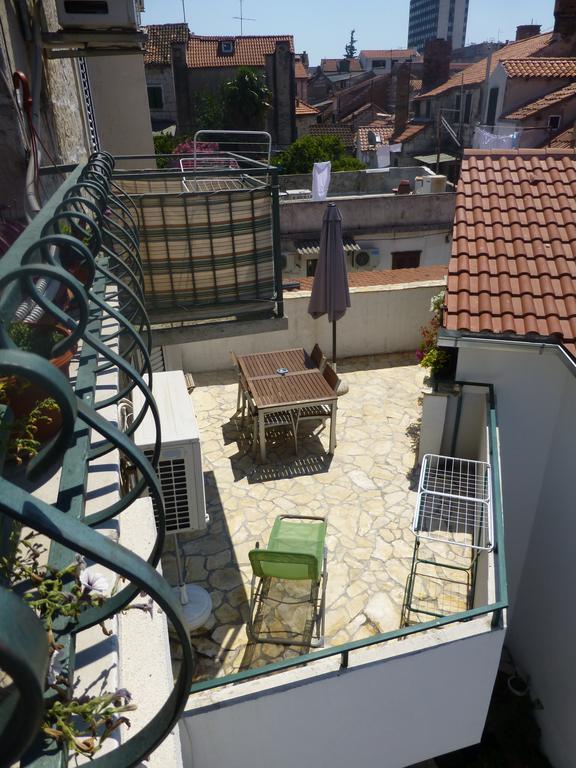 Apartment Elena Rooms Split Exterior photo