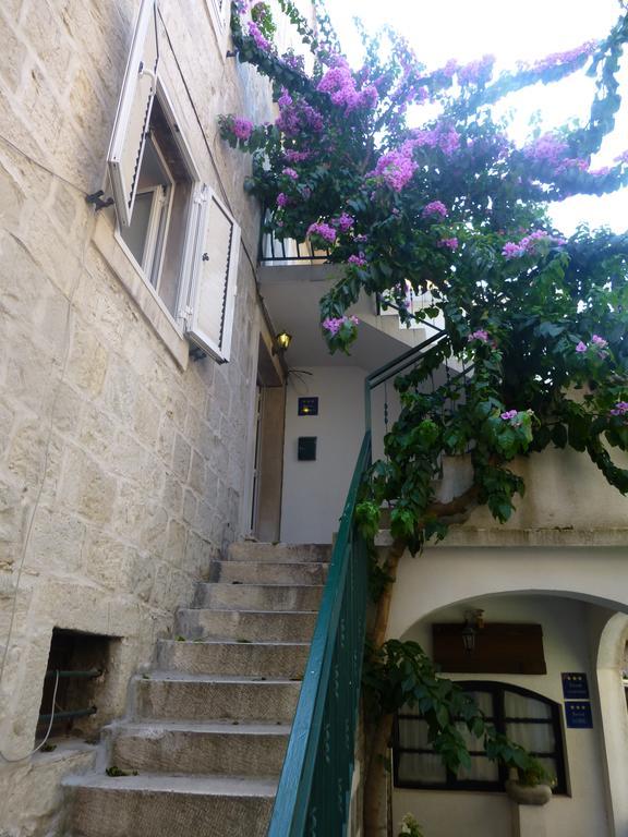 Apartment Elena Rooms Split Exterior photo